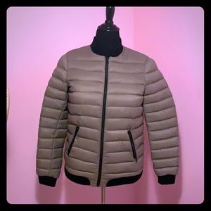 Soia & kyo puffer -MOVING today - fits like a M